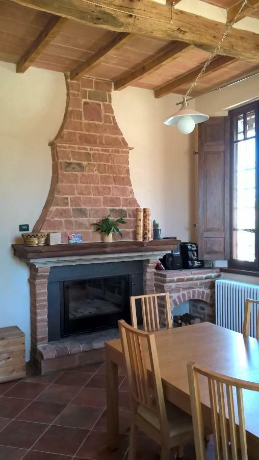 L'Albero Della Gioia Bed and Breakfast Villanova sull'Arda Exterior foto